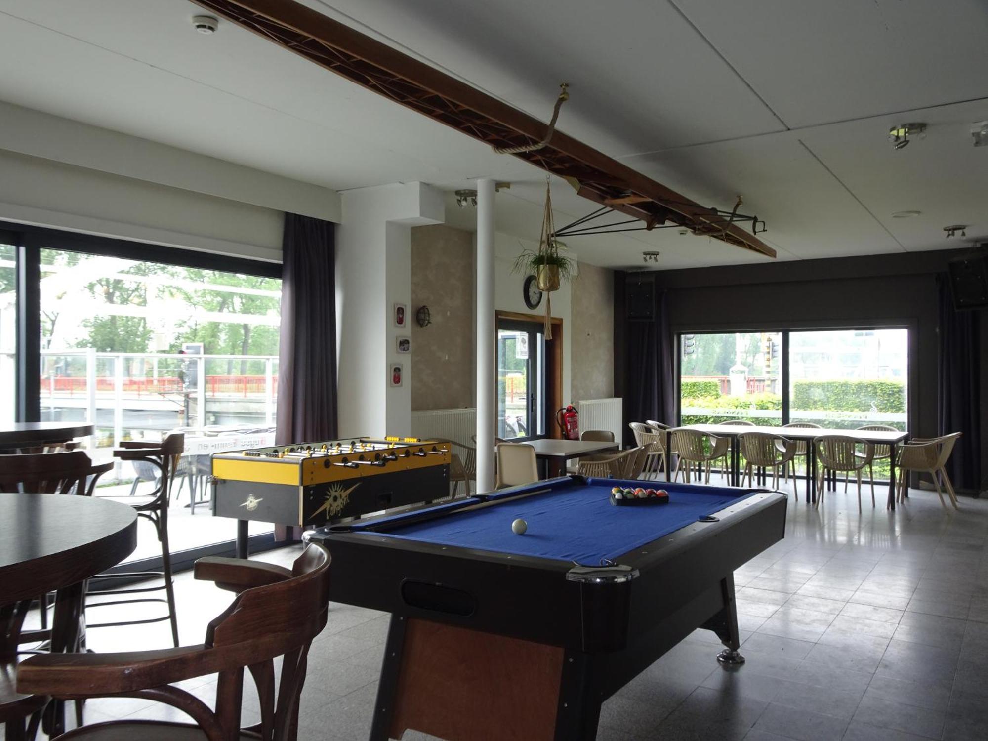 Herdersbrug Youth Hostel Брюж Екстериор снимка
