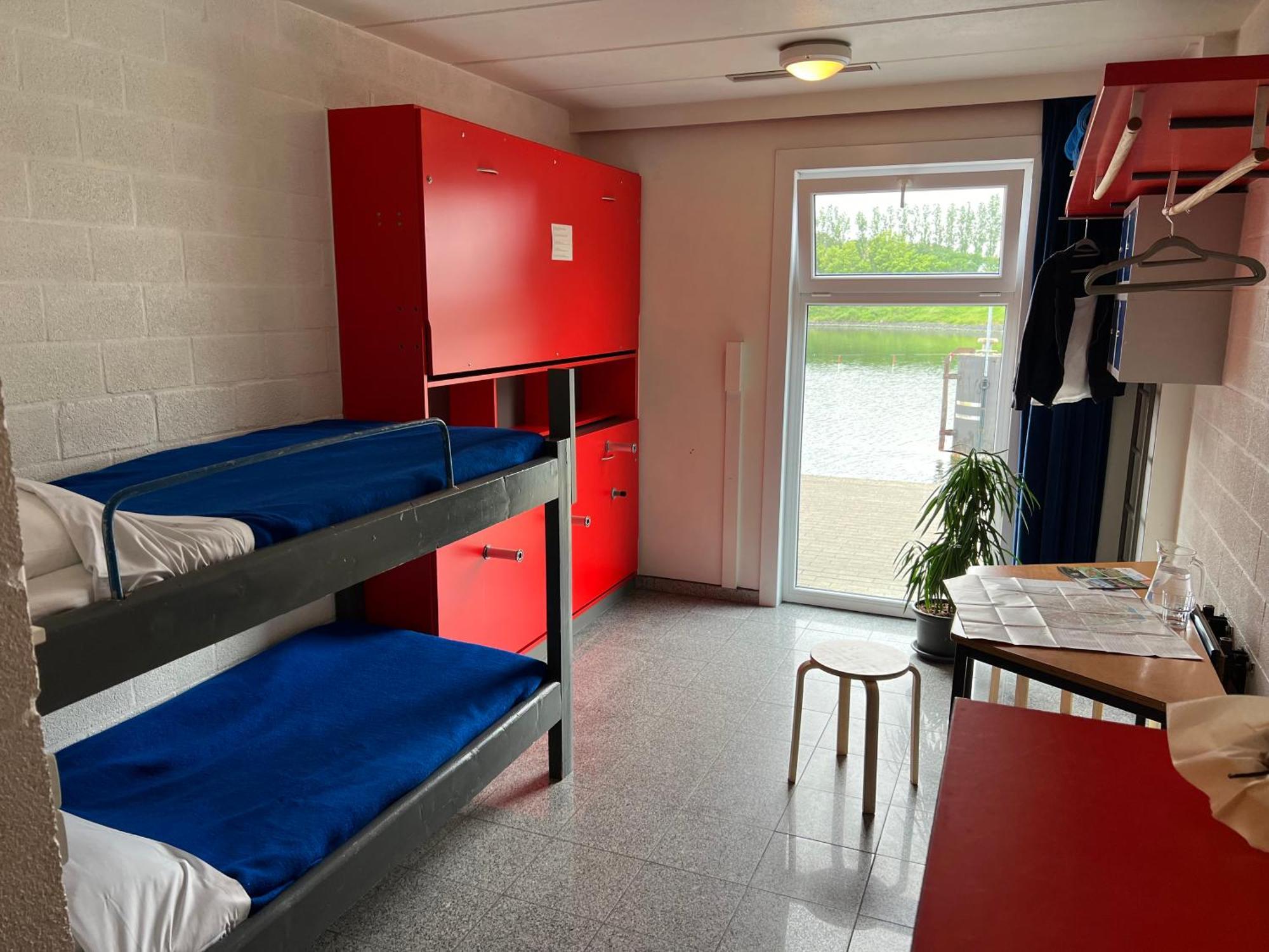 Herdersbrug Youth Hostel Брюж Екстериор снимка